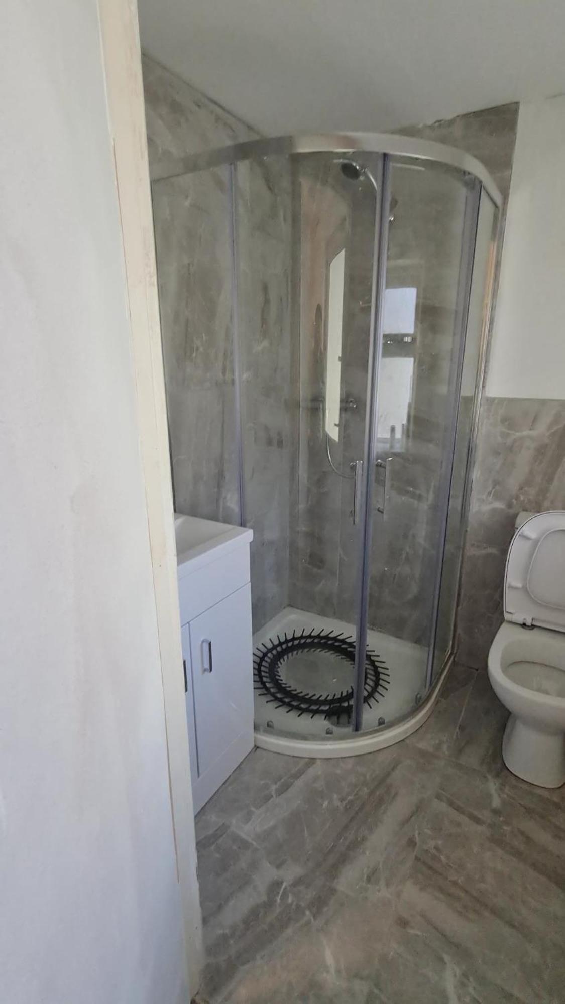 Comfortable Room Newbridge  Bagian luar foto